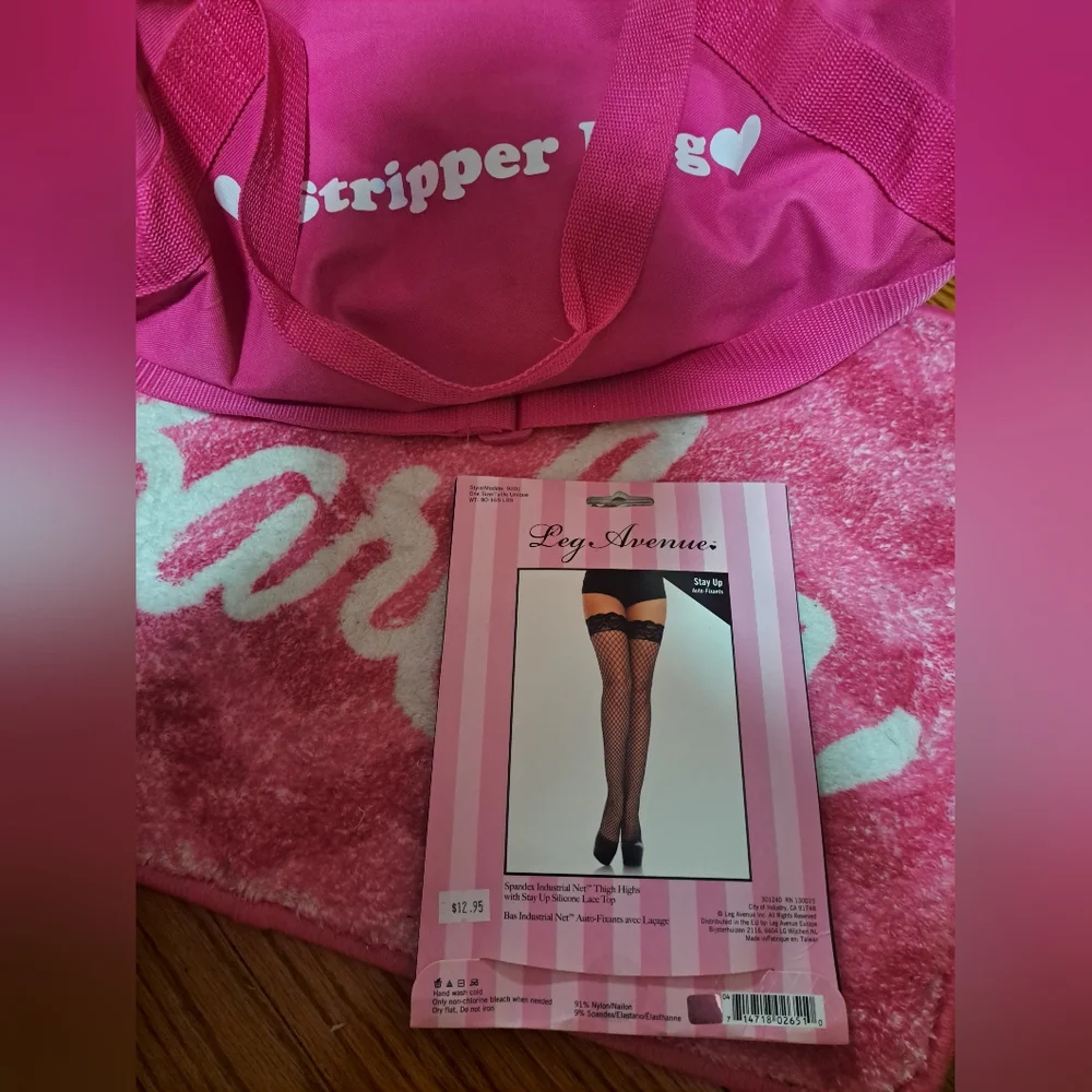 Leg Avenue Black Fishnet Stockings with Silicone Top STAY UP - Picture 1 of 2